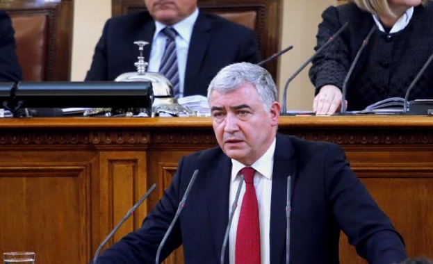 Мерджанов към Бъчварова: Колко трупа още са необходими, за да накърнят чувството Ви за стабилност?