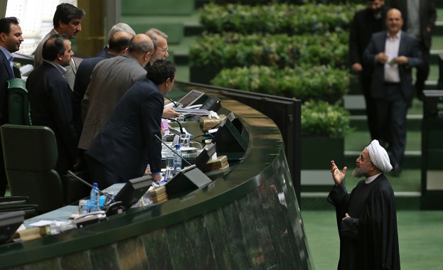 Започва нова „златна страница” в историята на Иран (видео)