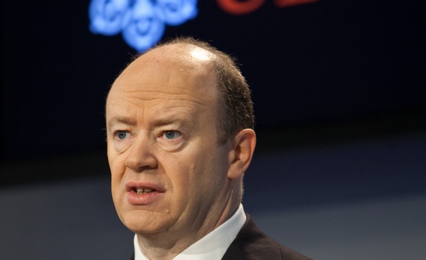 Шефът на Deutsche Bank: Хартиените пари ще изчезнат след 10 години