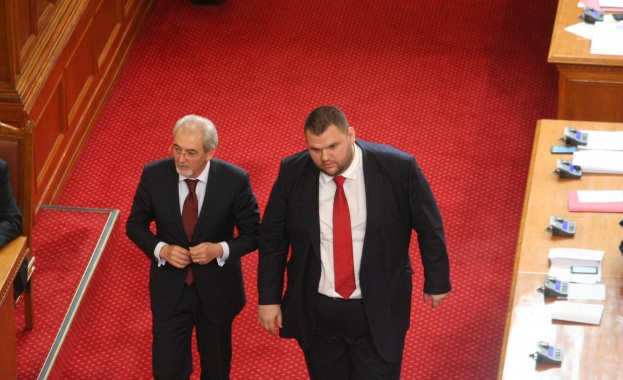 В царството на голиатовците