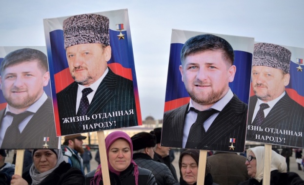 Близо милион се събраха на протест в Грозни в подкрепа на ръководството на Русия и Чечня
