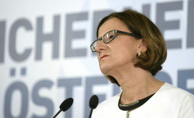 Австрия: Мит е, че Егейско море не може да бъде опазено от мигрантския поток