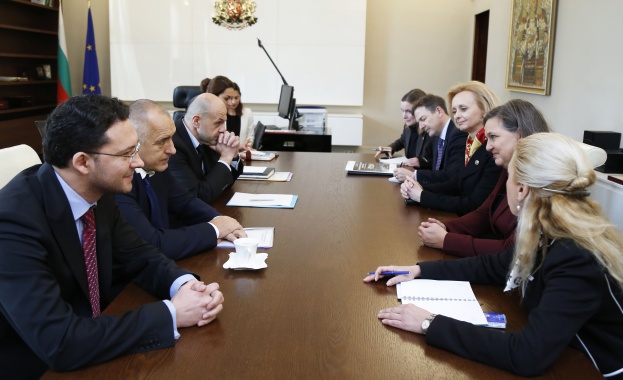 Америка, изглежда, желае свалянето на Борисов. Накъде след него?