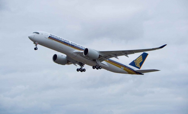 Първият A350 XWB на Singapore Airlines поема към небето 