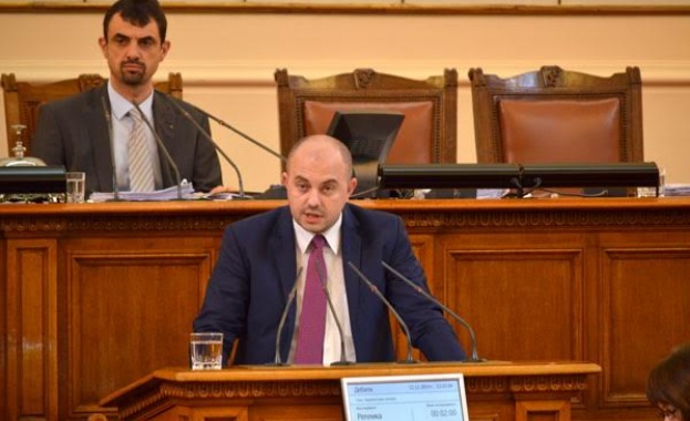 Стефан Кенов: Подкрепата на БДЦ за г-жа Кунева е подкрепа за стабилността в страната