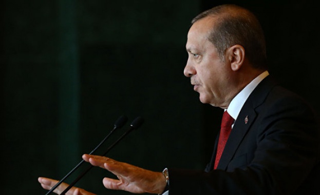 The Economist: Ердоган си плати за заиграването с радикалите в Сирия