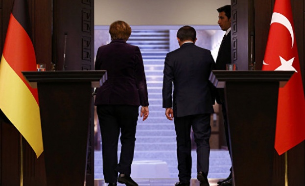 От Турция с празни ръце: Politico за провалилата се мисия на Меркел