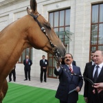 Путин и краля на Бахрейн си размениха подаръци
