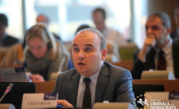 Илхан Кючюк представи петицията срещу забрана за агитация на майчин език в ресорната комисия в ЕП