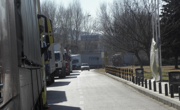 Гръцкото правителството готви законови промени в защита на протестиращите земеделци от арести