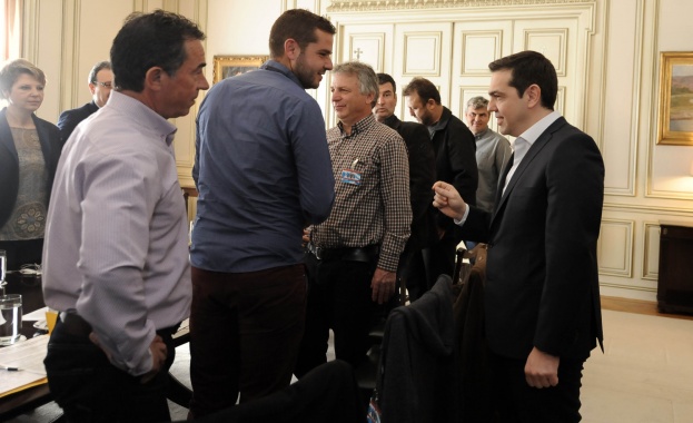 Ципрас убеди гръцките фермери да прекратят блокадата