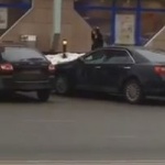 Жена, размахваща отрязана детска глава, заплаши да се взриви в московското метро