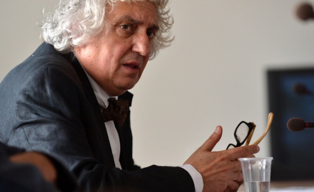 СЕМ отложи разглеждането на оставката на Георги Лозанов  