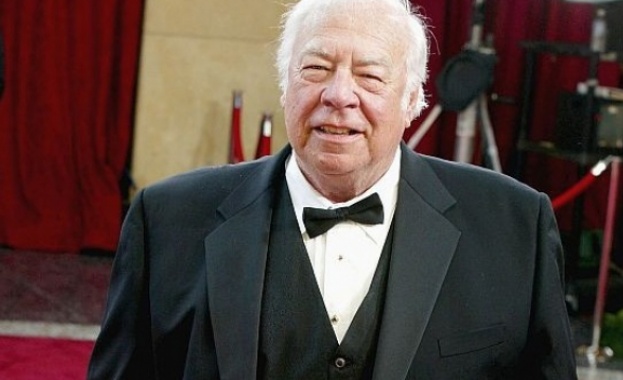 Почина Джордж Кенеди