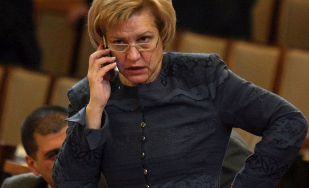 М. Стоянова: Може да се наложи да има неустойки не само от „Аликс партнърс”
