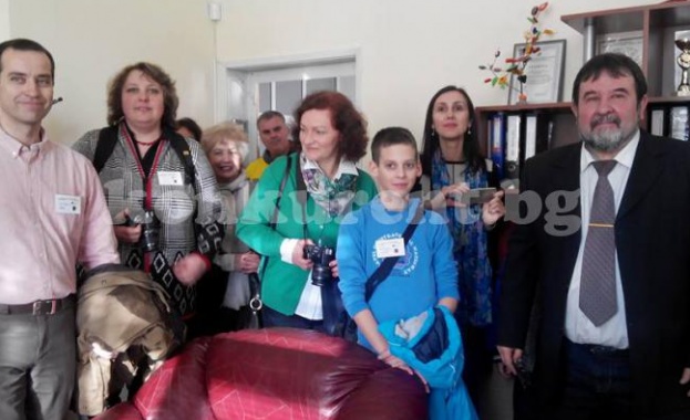 СОУ „Васил Кънчов” посрещна чуждестранни гости