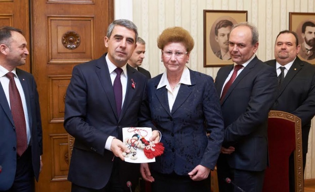 Президентът Плевнелиев поздрави българите по случай 1 март