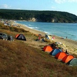 Няма точна дефиниция за нощувка на плажа, нито за паркиране на плажа