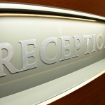 Туроператорите ще трябва да сключват застраховка "Настаняване"