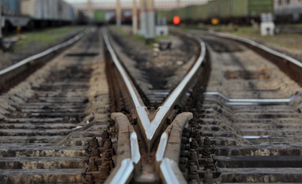 Пуснаха първия пътнически влак между ЛНР и ДНР