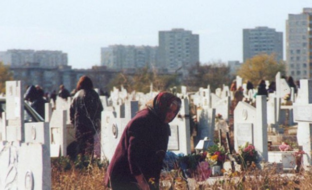 Неуредици на Централните софийски гробища на Задушница 