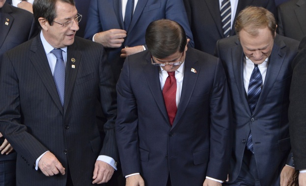 ЕС предлага двойно повече пари на Турция за бежанците