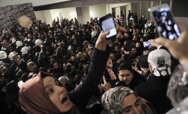 Превзетият „Заман” пусна първия си проправителствен брой