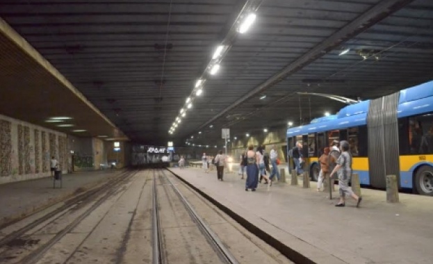 Тунелът под НДК остава без трамвай