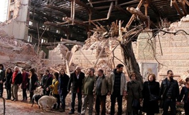 Министерството на културата спира събарянето на тютюневия склад в Пловдив