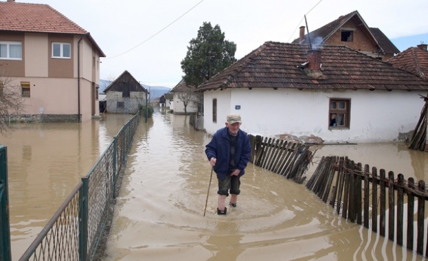 Бедствено положение заради наводнения в Централна Сърбия
