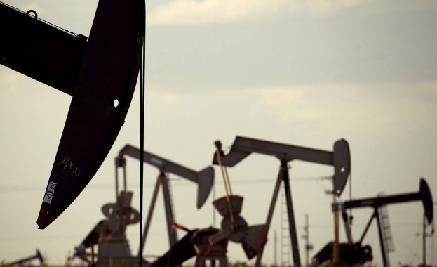 Ново повишение на петролните цени въпреки поредния ръст на американските запаси