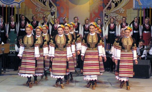 Търси се мениджър, който да раздвижи ансамбъл „Филип Кутев" - да работи и да има зрители