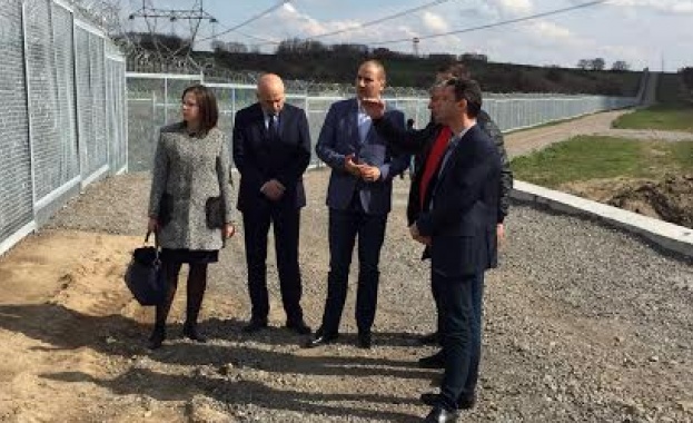 Цветан Цветанов: Не съм във война с министър Бъчварова