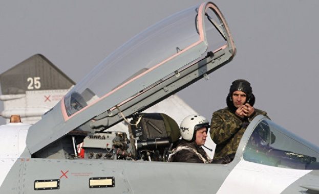 Задържаха американец, опитващ се да снима руски военни самолети край Москва