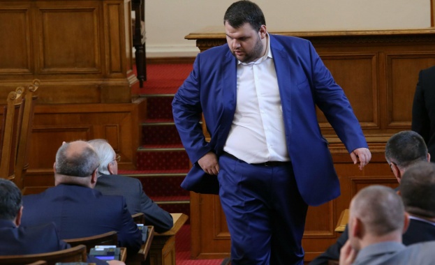 Пеевски се раздели с дела си в „Булгартабак”