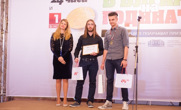 Мтел награди двама от достойните българи на 2016 година