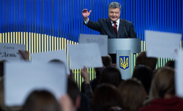 Порошенко: Киев е готов да размени двама задържани в Украйна руснаци за Савченко