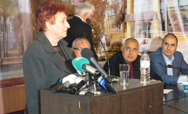 Държавата ще доплати за ремонта на изгорялото училище в Карнобат