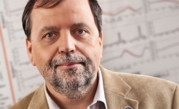 Българин създаде изкуствен панкреас, тестват го в САЩ и Европа	