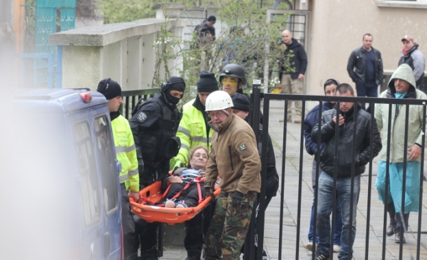 Драмата с барикадиралия се мъж приключи (обновена)