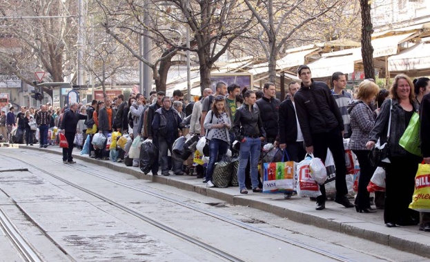 "Книги за смет" стартира в пет града 