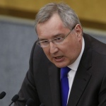 Рогозин предложи на Порошенко да сваля руските спътници с прашка