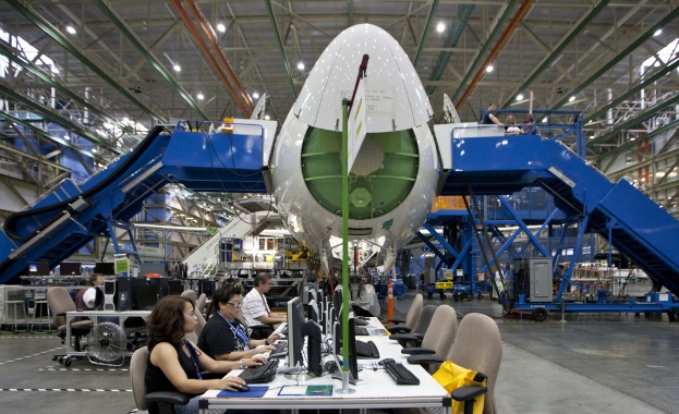 BBC: Boeing съкращава 4500 работни места