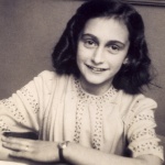 Не мисля за цялата мизерия, която ни обгражда, а за красотата, която все още съществува