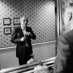 За да функционира демокрацията, населението трябва да има нещо лично, което си заслужава да се опази