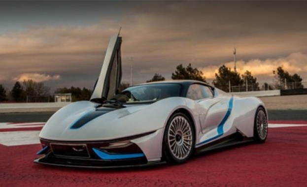 Китайският BAIC показа електрически суперкар