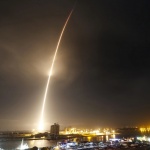 SpaceX успешно приземи ракета (видео)