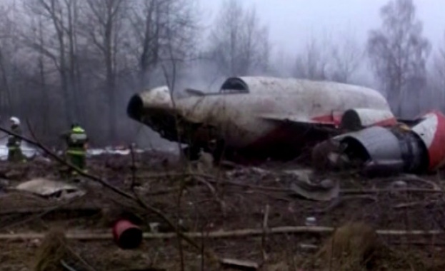 Лех Валенса: Братята Качински сами са виновни за катастрофата край Смоленск