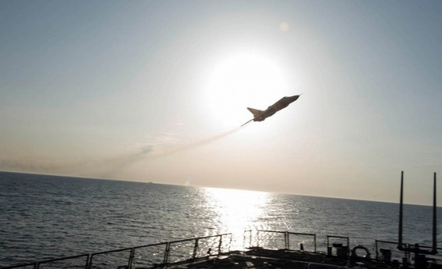 МО на Русия: Американският миноносец „Доналд Кук“ се е намирал на 70 км от руска база на ВМФ