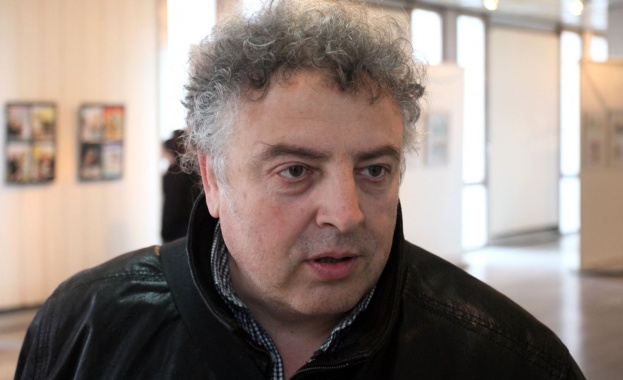 Карикатурите на Чавдар Николов отново са във VВox7